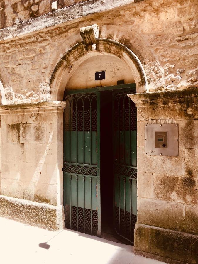 Petit Paradis Nemausus Nîmes Buitenkant foto